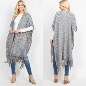 HERRINGBONE PATTERN KNIT FRINGE KIMONO & RUANA GRAY